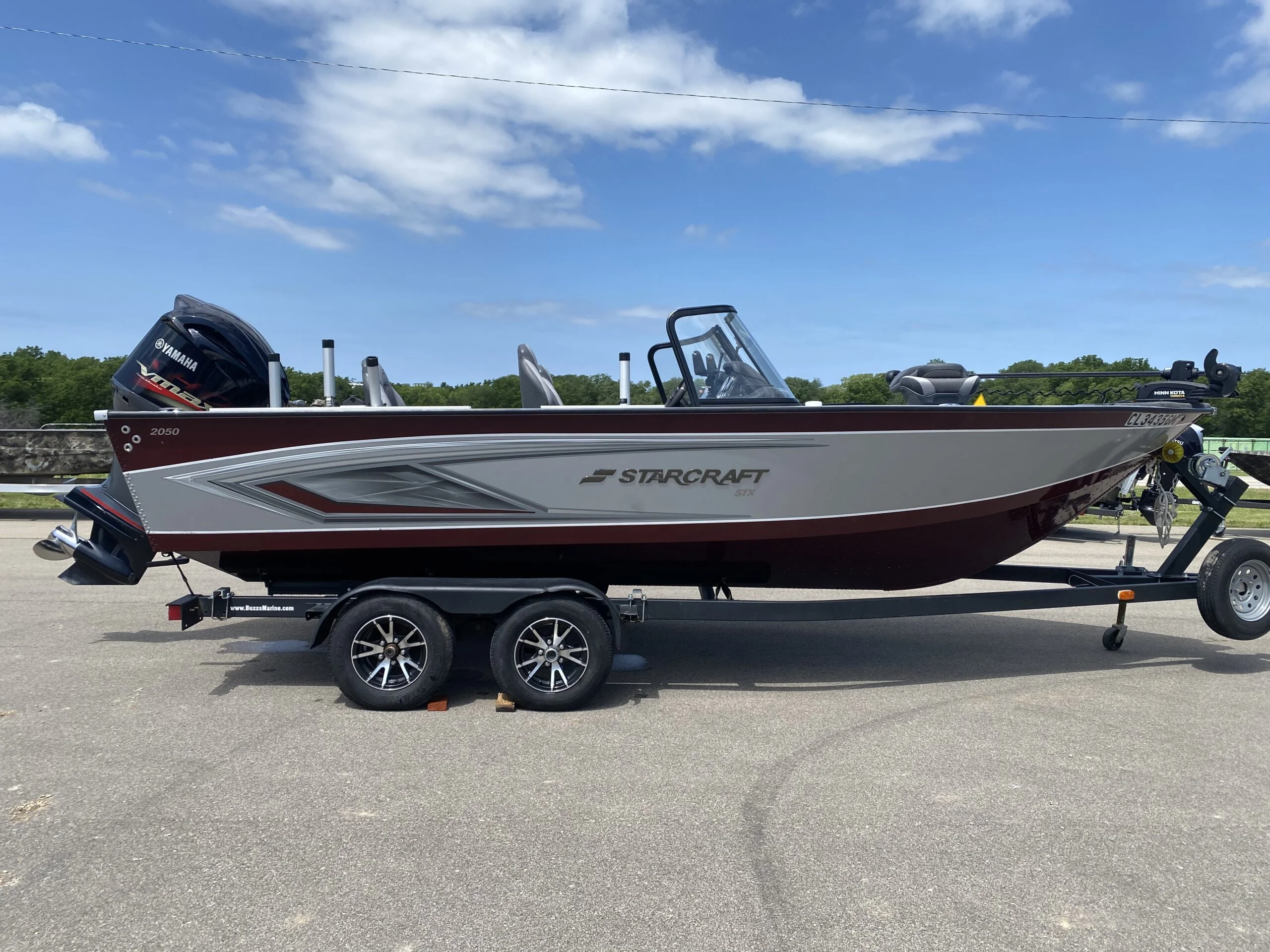 2020 Starcraft STX 2050 with a 200hp Yamaha SHO