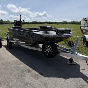 2026 1754 SHALLOW WATER V FRONT F4 .125 HULL W/ MUD BUDDY 4000R